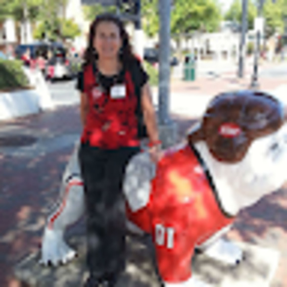 Meet your Posher, Katie - Picture 1 of 1